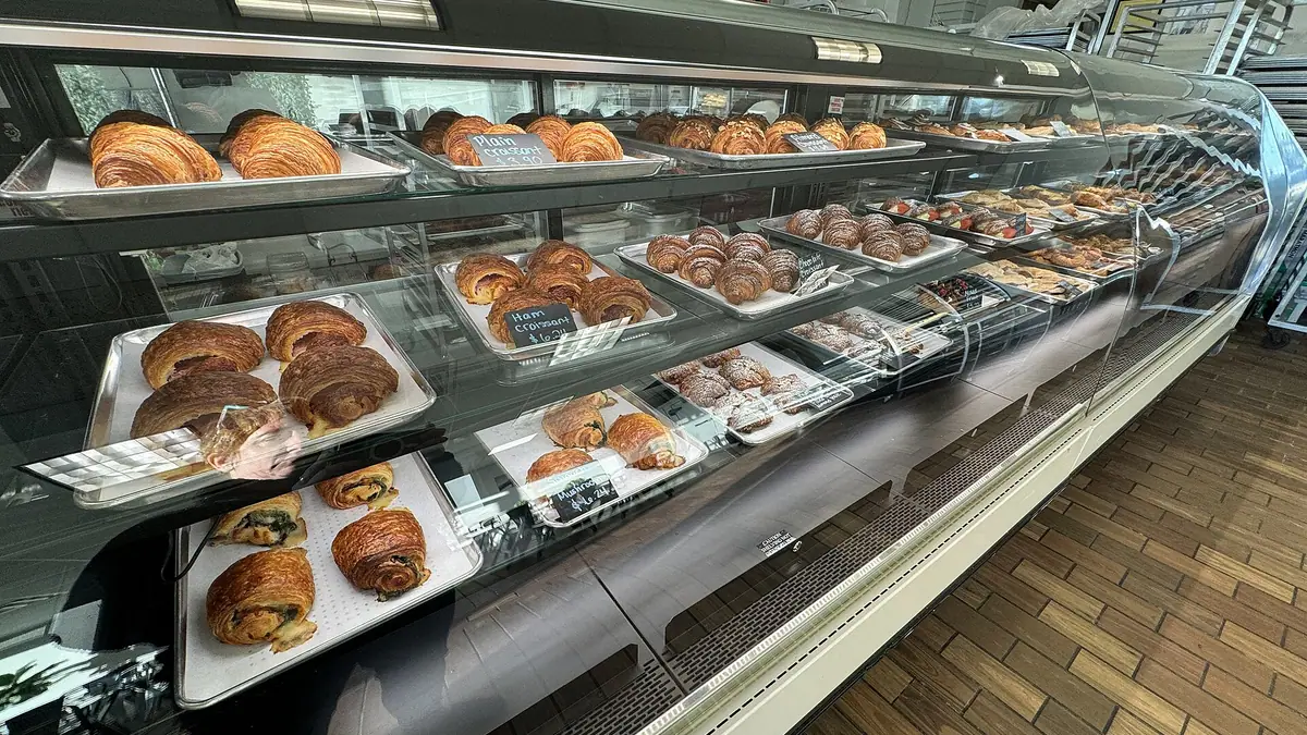 Fredwell Café & Patisserie – patisserie in Aberthin, Cowbridge